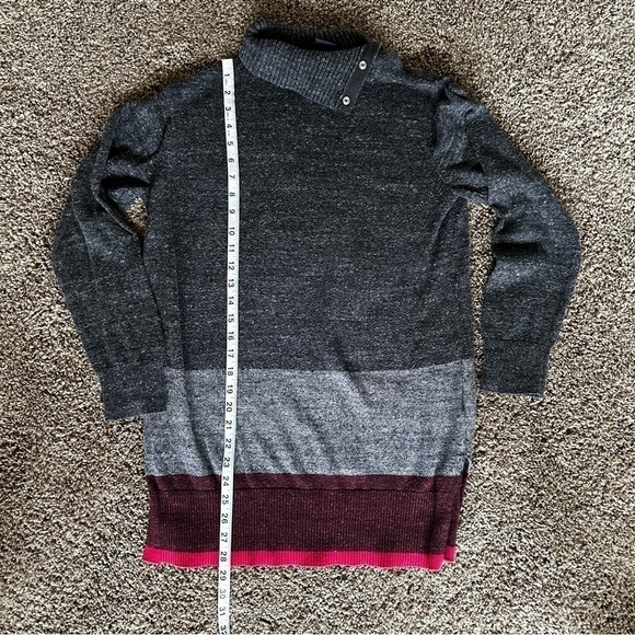 GAP turtleneck sweater gray pink snap neckline - Picture 10 of 10